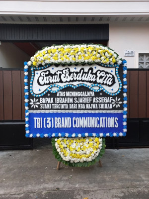 Papan Bunga Duka di Ema